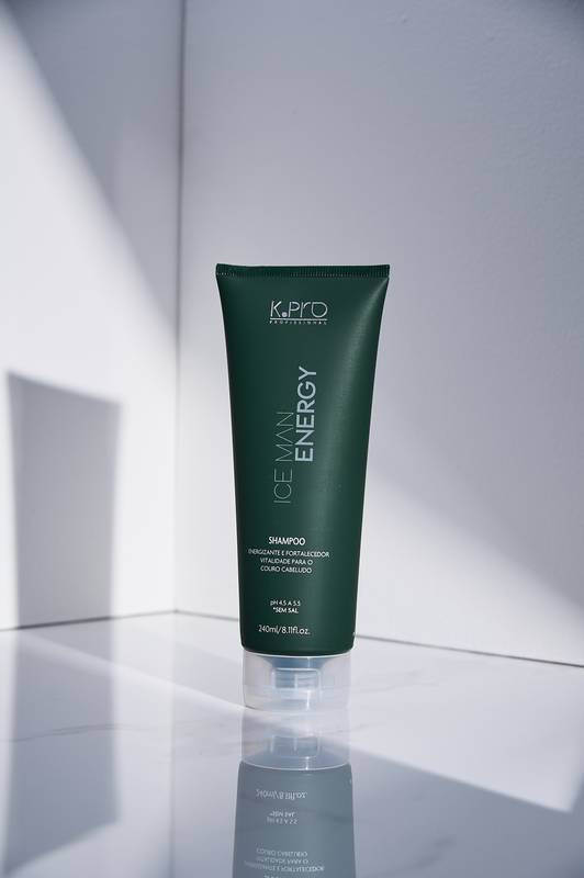 ICE MAN SHAMPOO 240 ML